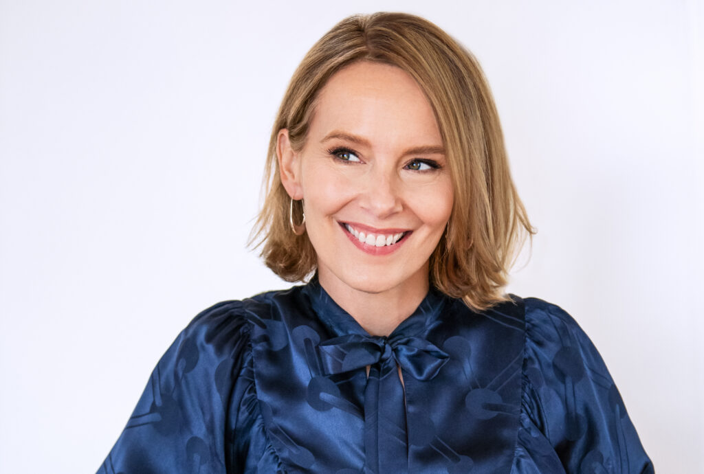 Amy Ryan Talks “Beau Is Afraid,” Her Spelling Bee–Addiction and Joanna Vargas Facials featured image