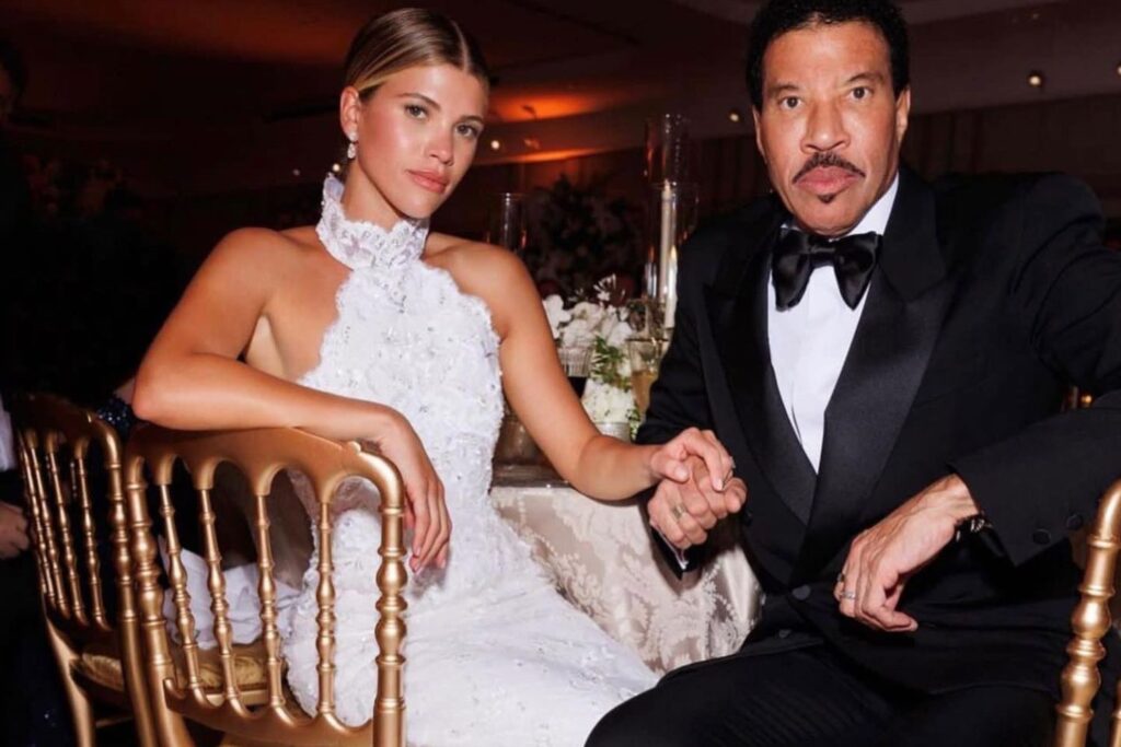 The 5 Things Lionel Richie Does to Stay Looking Young featured image