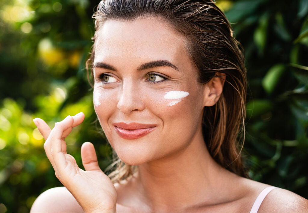 Physical Vs. Chemical Sunscreen: Do You Know the Difference? featured image