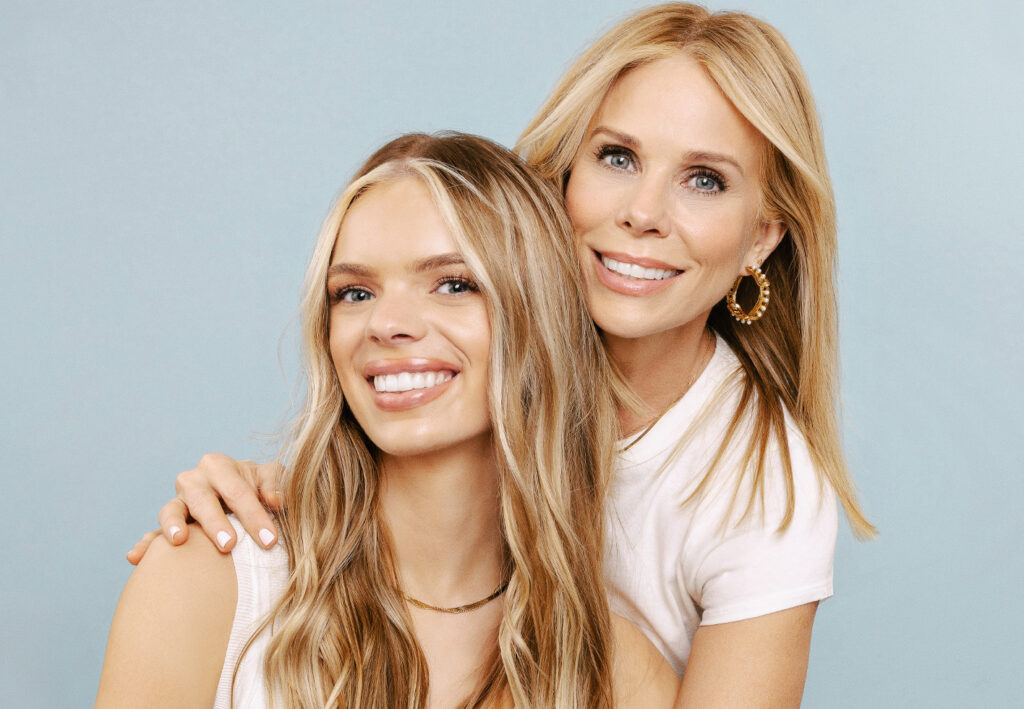 Exclusive: Cheryl Hines Just Quietly Launched a Plastic-Free Beauty Line With Her Daughter featured image