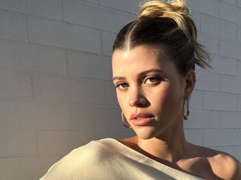 Sofia Richie Grainge Just Revealed Her Go-To Nail Polish Shade featured image
