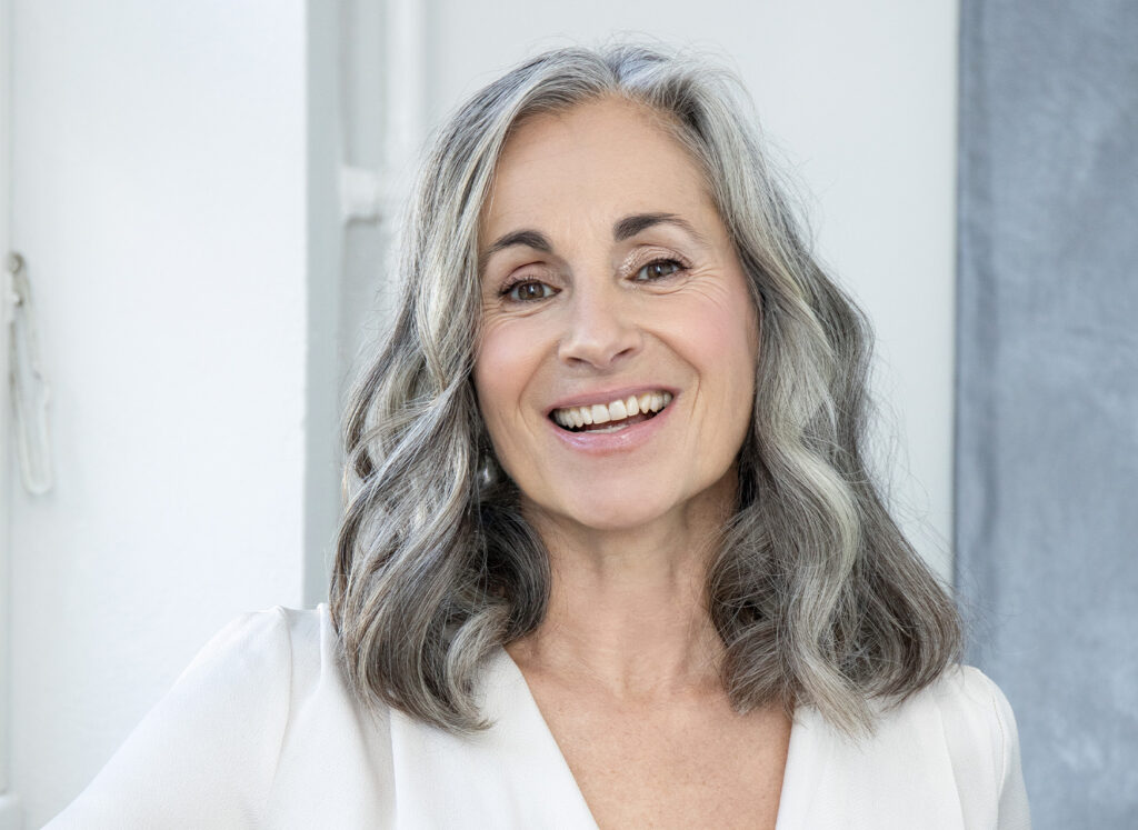 Enhance Your Gray Hair with These Expert-Approved Toning Shampoos featured image