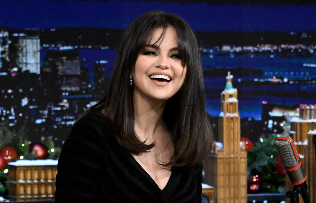 Selena Gomez’s Vanity Reveals Her Must-Have Blemish Treatment featured image