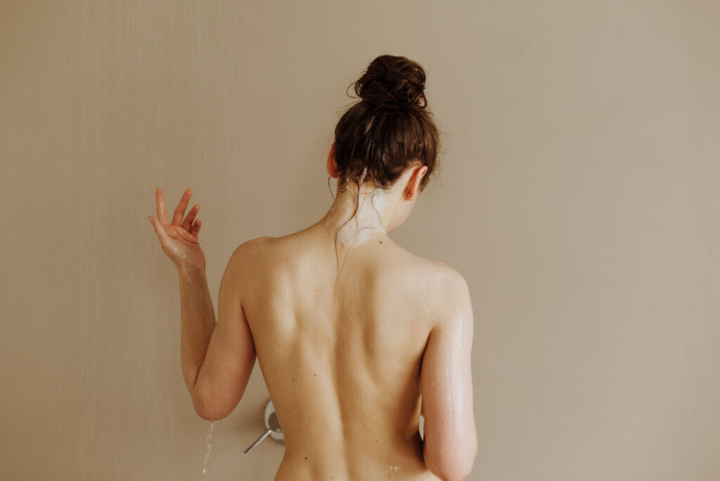 Back Treatments: How to Get Rid of That Pesky Bra Roll and More featured image