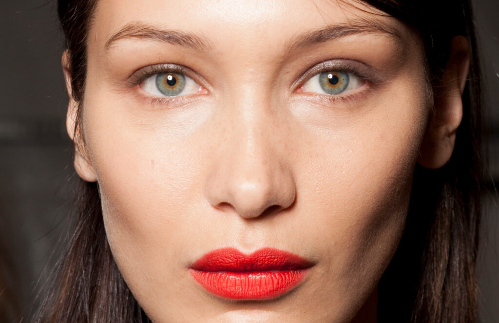 Look Alive With Makeup: Expert Tips to Look More Awake featured image