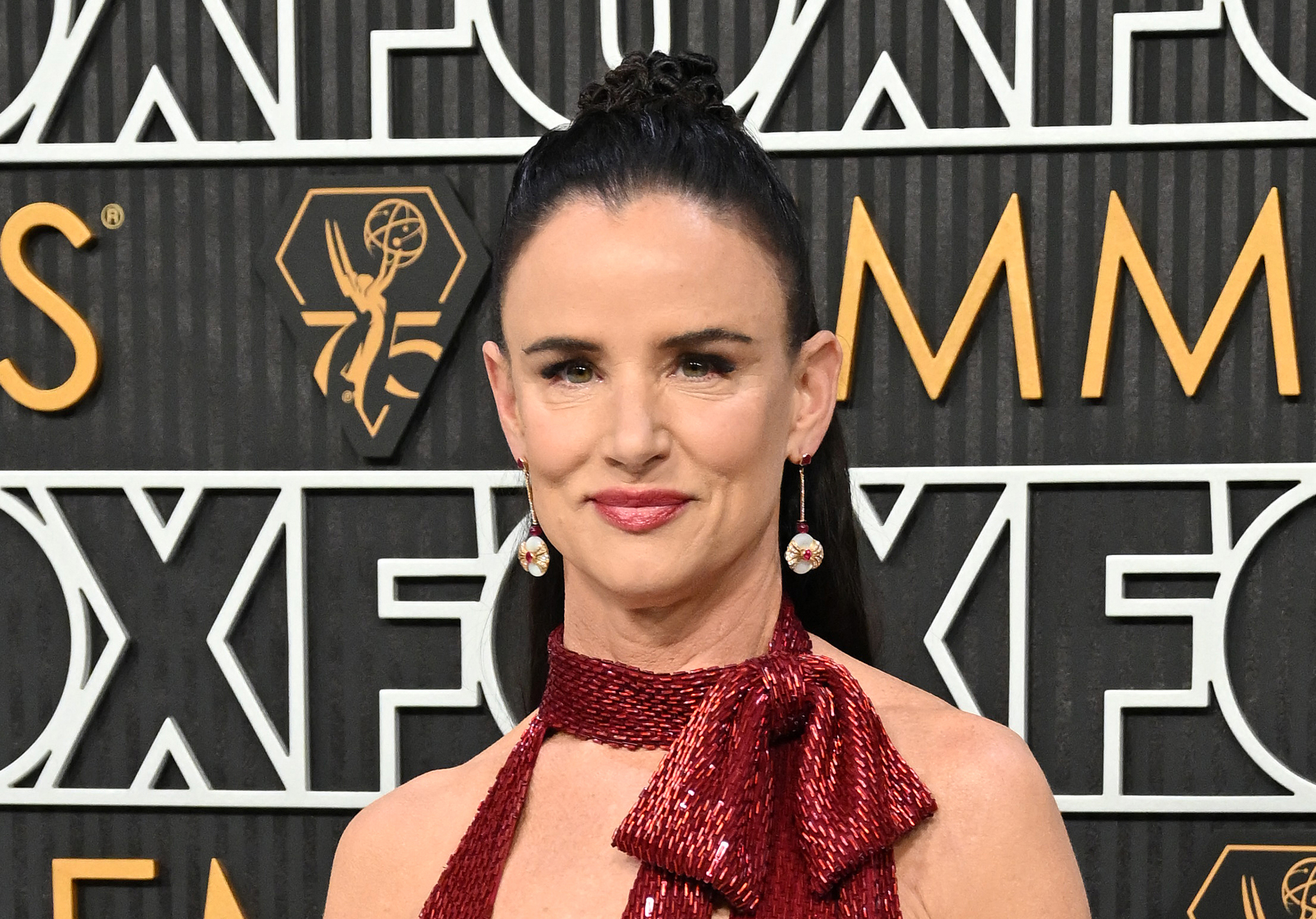 Juliette Lewis' Bold Blue Hair Steals the Show at the 2019 Emmys - wide 6