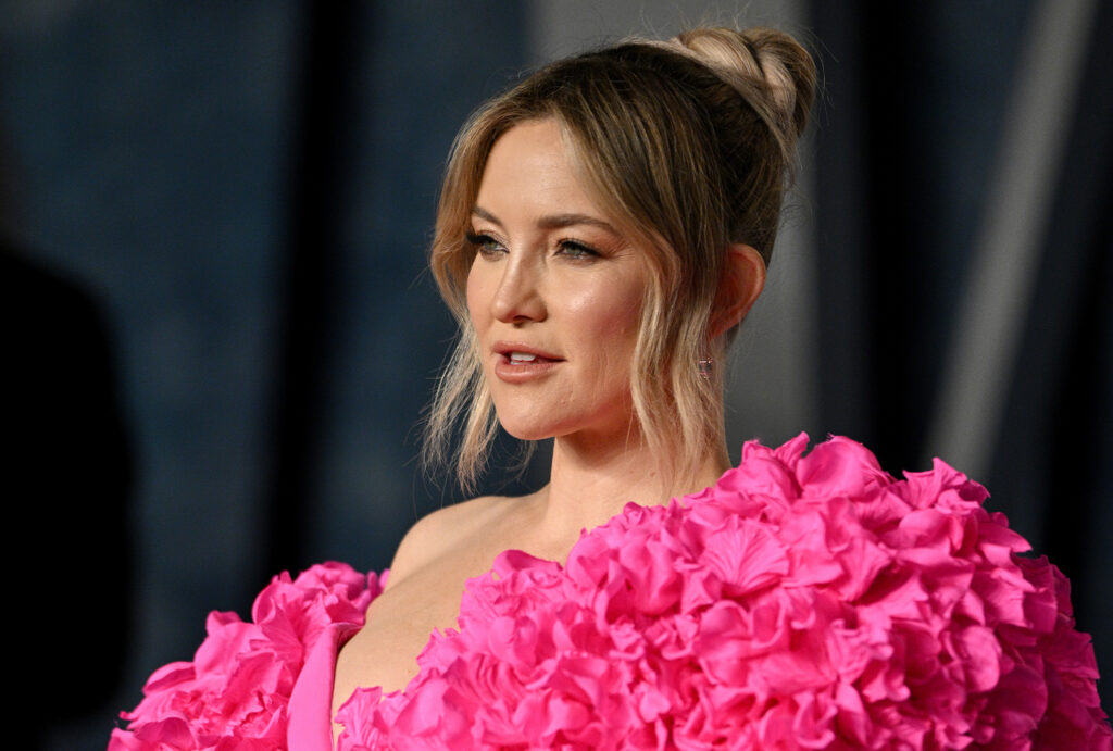 Kate Hudson Shares Her New Year’s Resolution and How Her Wellness Routine Is ‘Always Changing’ featured image