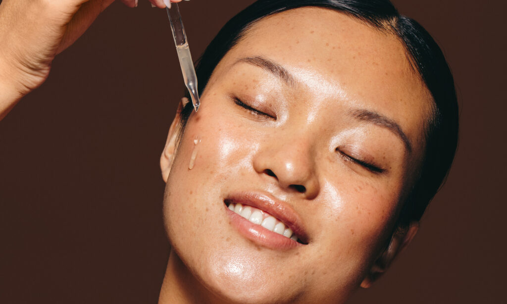 This Retinol Serum Is So Good, People Say It’s ‘Magic in a Bottle’ featured image
