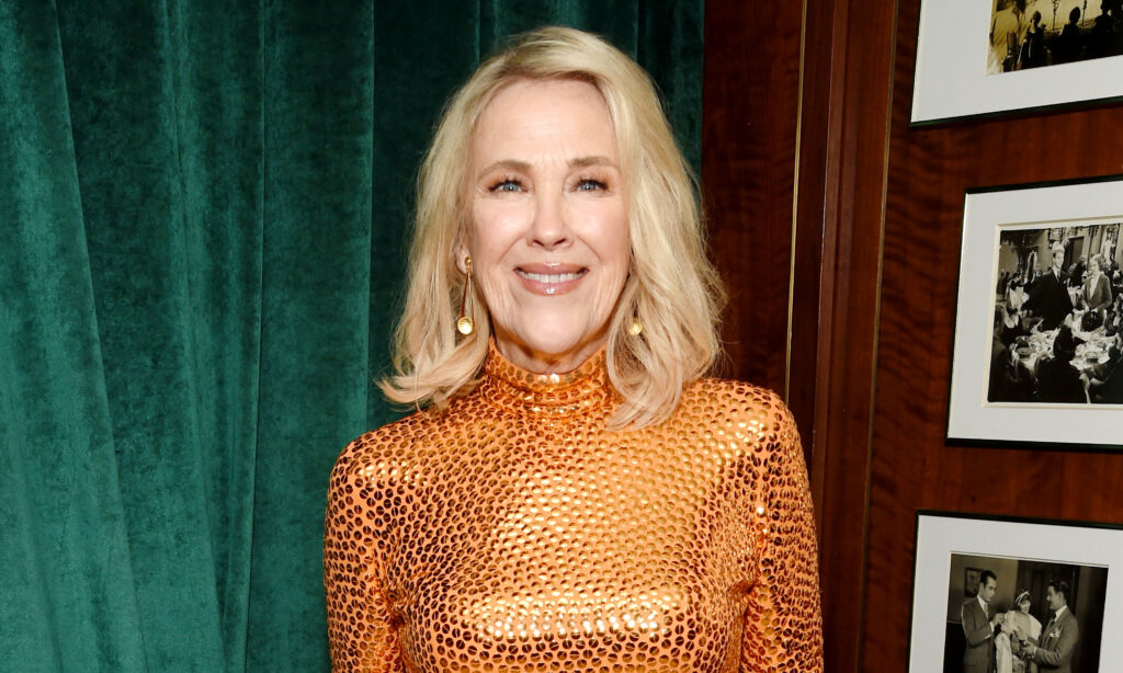 At 70, These Are Catherine O’Hara’s Biggest Beauty Tips featured image