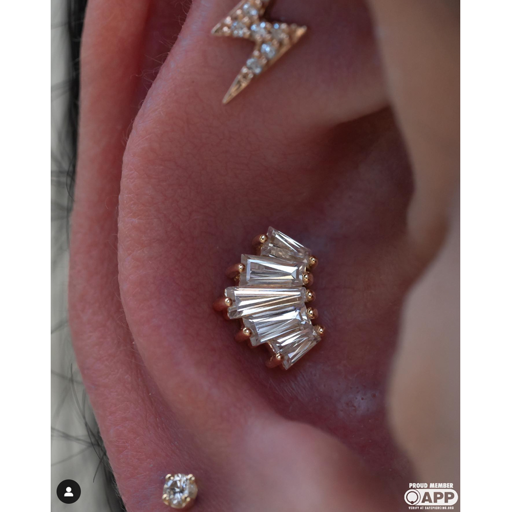conch ear piercing