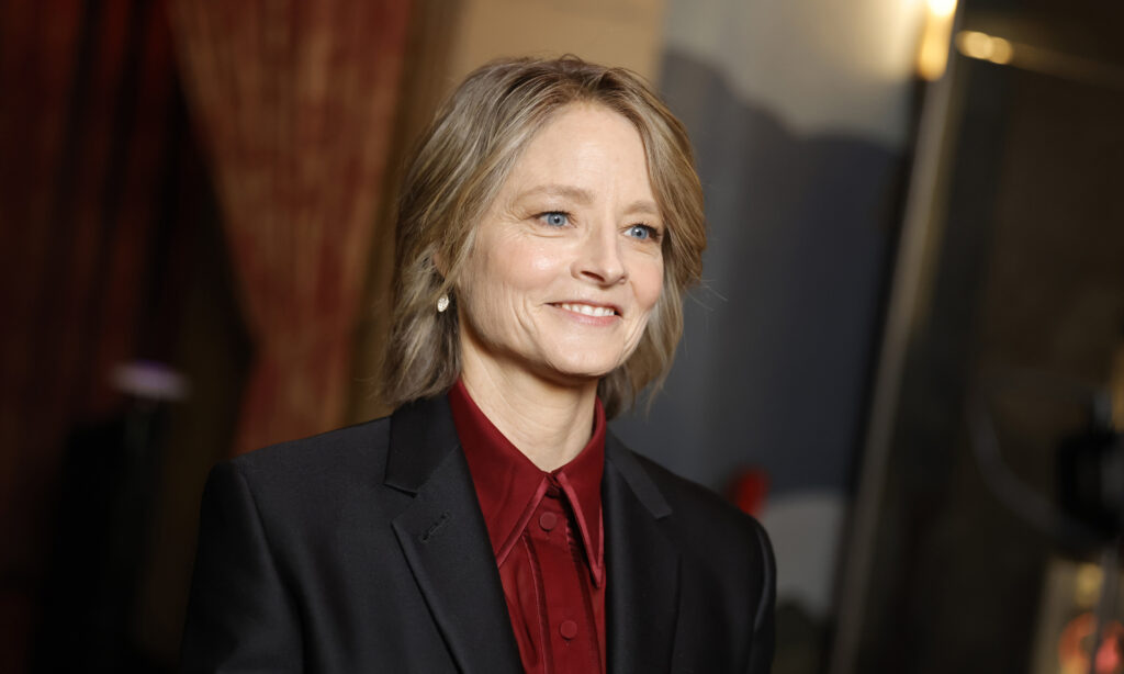Jodie Foster’s Apricot Makeup Look Is So Easy to Recreate featured image